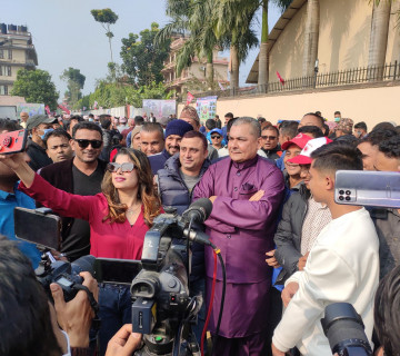 दुर्गा प्रसाईंले भने- जनसागर उर्लनुमा ओलीको मात्रै हैन, मेरो पनि हात छ